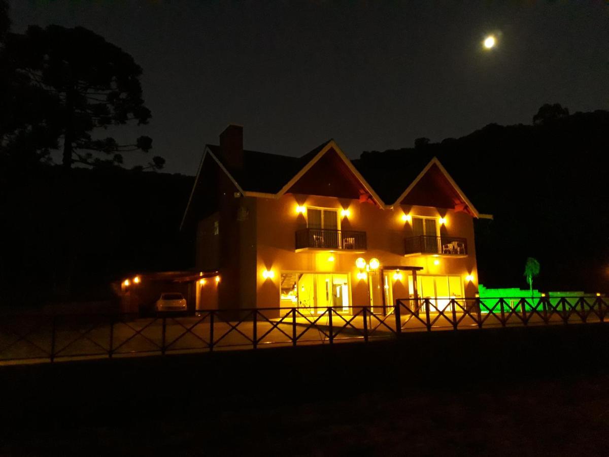 Palast Haus Pousada Gramado Bagian luar foto